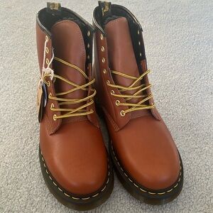 Brand New Dr. Martens winter boots size 10. FLEECE LINED